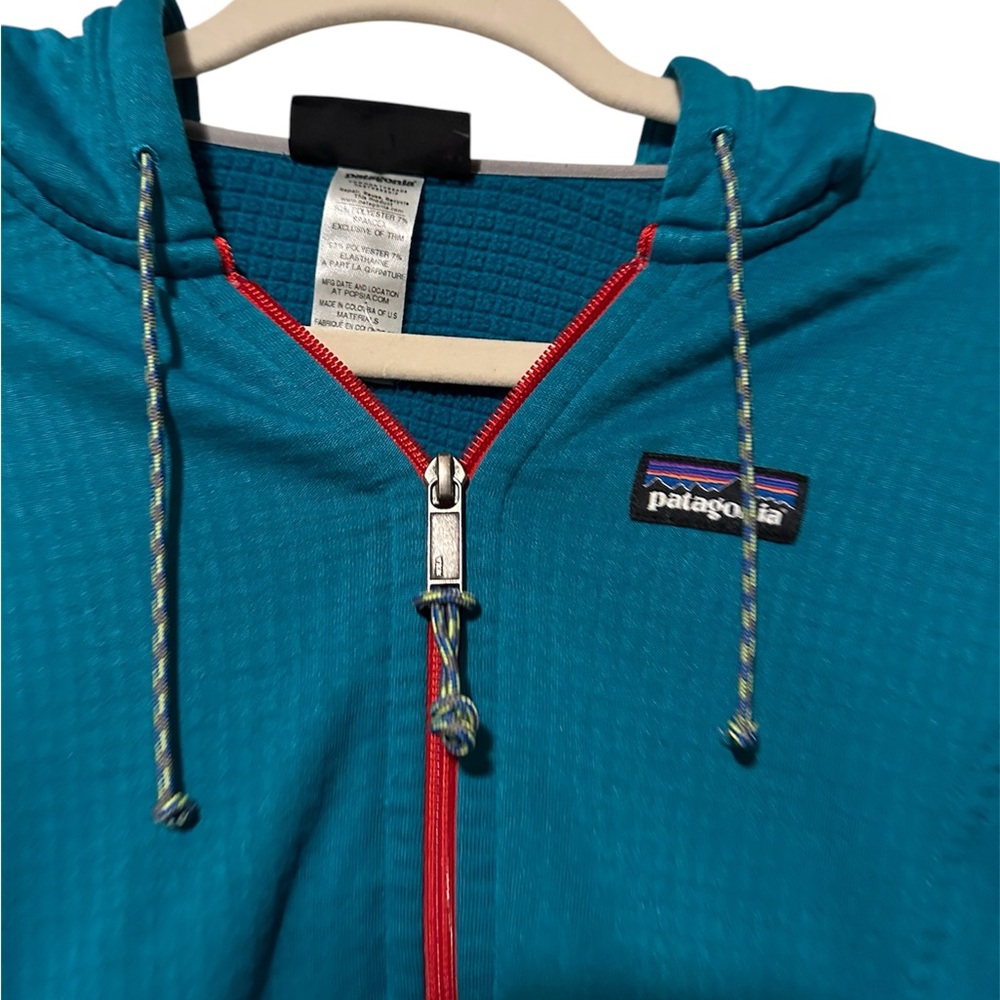 Women’s Patagonia Upslope Hoody - Picture 2 of 3